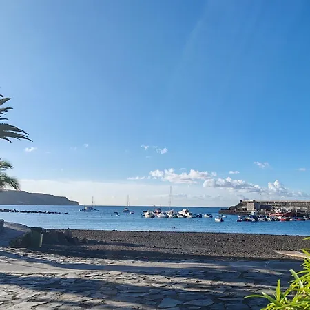 Sun And Seaview Apartment